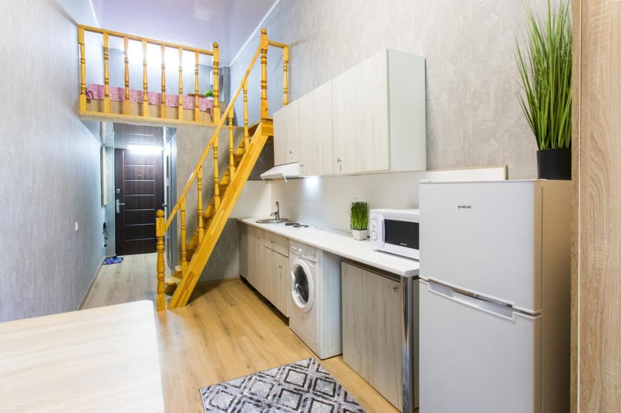 Квартира С Двухуровневой Планировкой, Метро Пушкинская Kharkiv Eksteriør bilde
